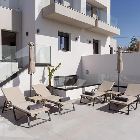 Vila Aelia - With Private Pool & Sauna Pigí