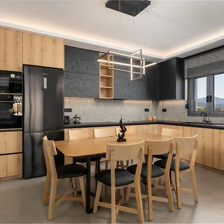 Aelia - With Private Pool & Sauna *