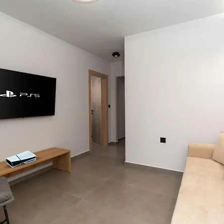 Vila Aelia - With Private Pool & Sauna
